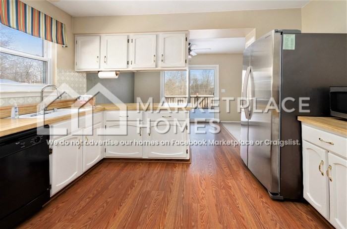 42038 Cherry Hill Rd - Photo 6 of 23