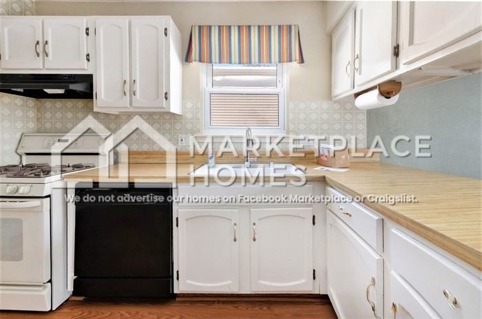 42038 Cherry Hill Rd - Photo 7 of 23