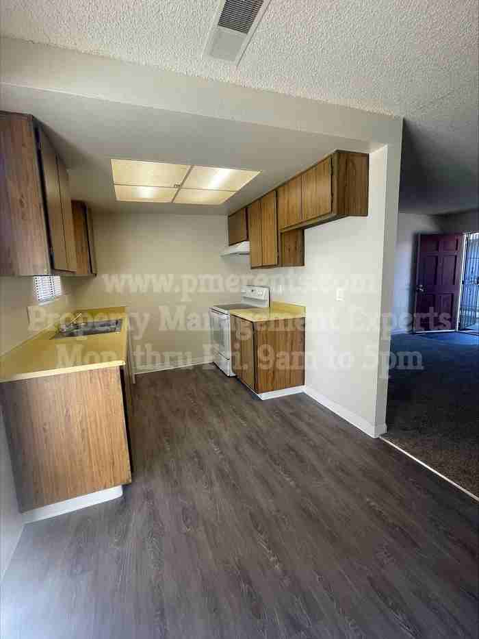 3904 Plymouth Rd #3904 - Photo 4 of 9