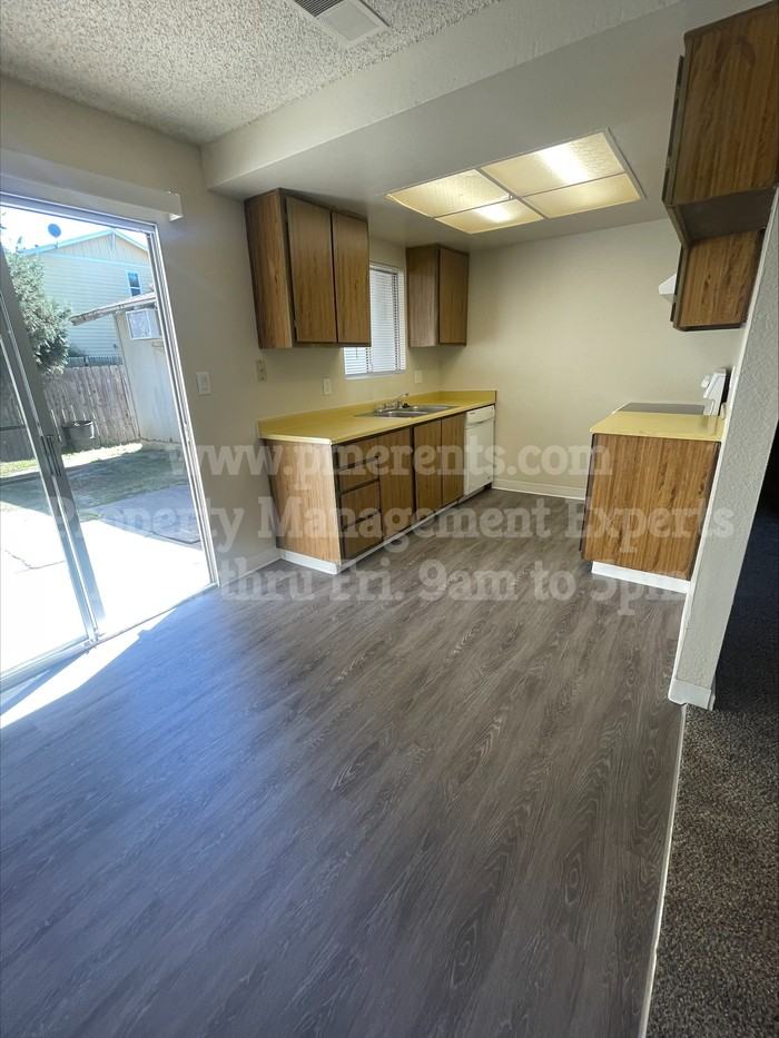 3904 Plymouth Rd #3904 - Photo 5 of 9