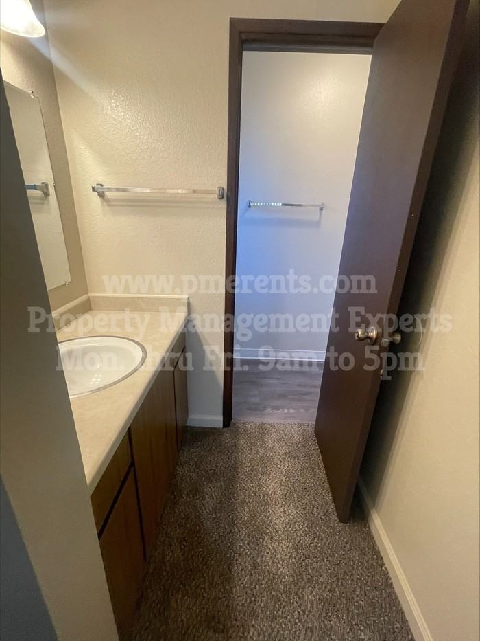 3904 Plymouth Rd #3904 - Photo 7 of 9