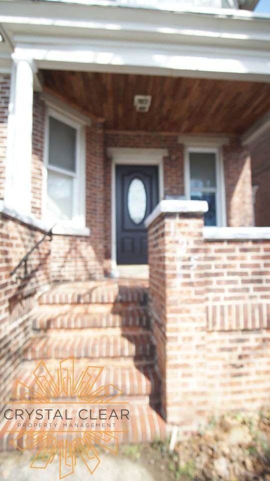 125 W 23rd St - Photo 3 of 24