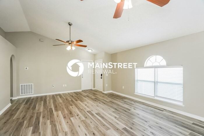 10401 Opus Dr - Photo 4 of 15