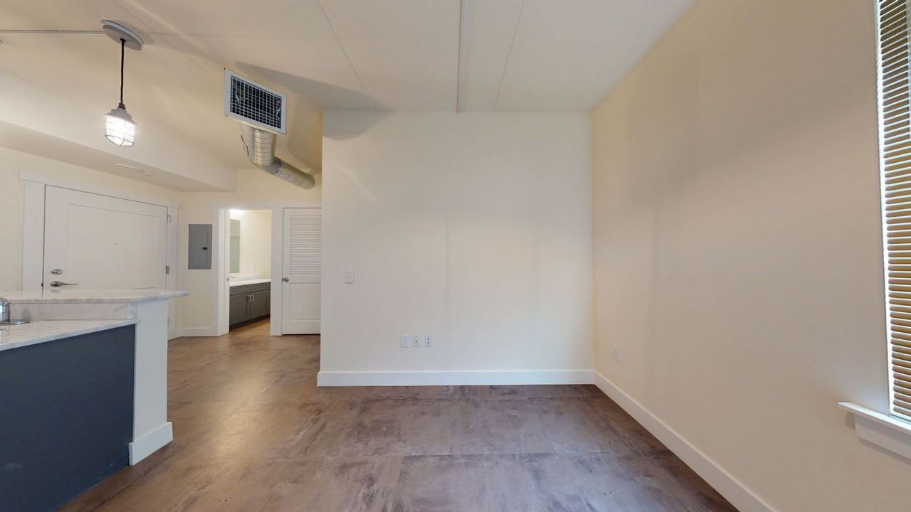 Penn Manor East Apartments - Photo 4 of 13