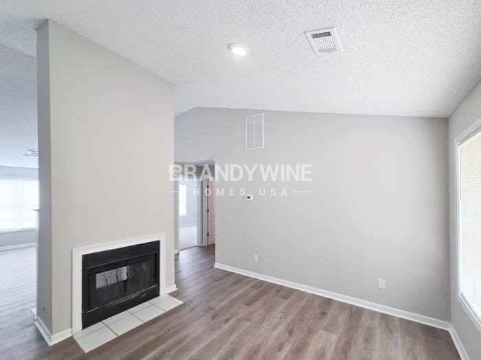 10342 Commons Xing - Photo 4 of 31