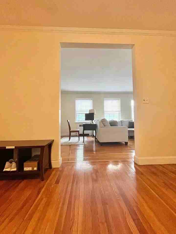Beacon St #7 - Photo 5 of 29