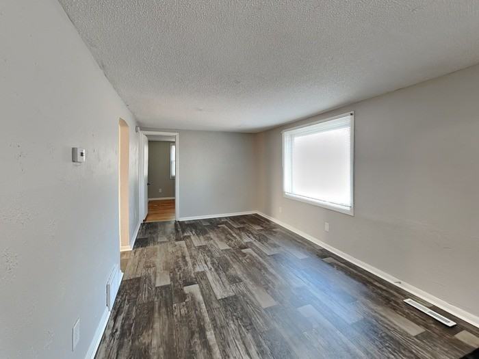 5415 Emerson Ave N - Photo 2 of 19