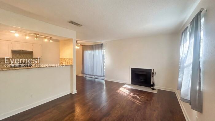 900 Taulbee Ln #106 - Photo 4 of 15