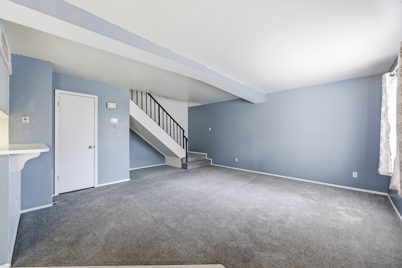 754 East Eugie Avenue - Photo 3 of 16