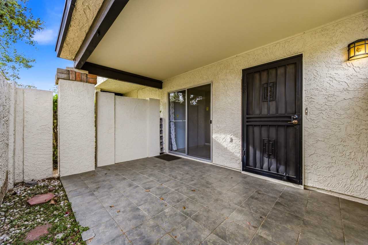 754 East Eugie Avenue - Photo 2 of 16