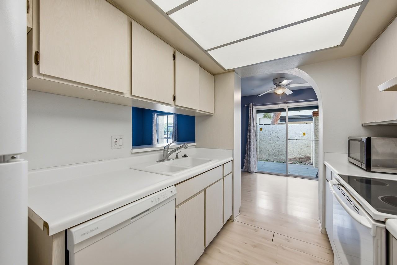 754 East Eugie Avenue - Photo 7 of 16