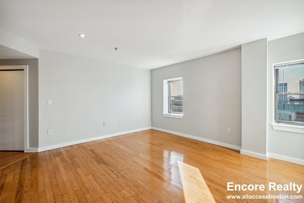 534538 Commonwealth Ave #7D - Photo 2 of 23