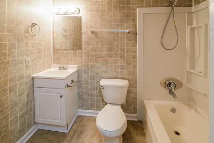 2621 Myrtis Ln - Photo 7 of 8