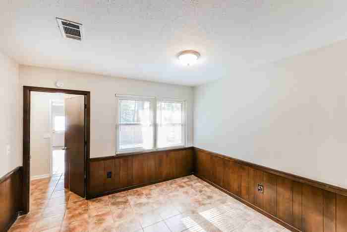 169 Hazelcrest Dr - Photo 5 of 12