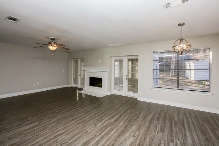 218 Shenandoah Rd N - Photo 2 of 10