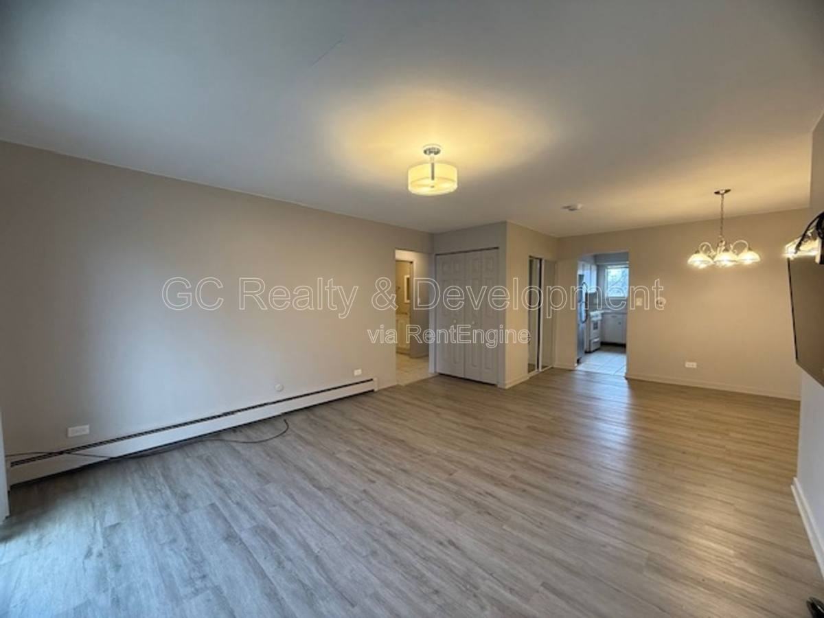 3606 Salem Walk #A1 - Photo 5 of 10