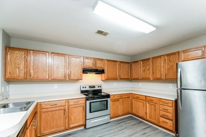 516 Heron Glen Dr - Photo 5 of 11