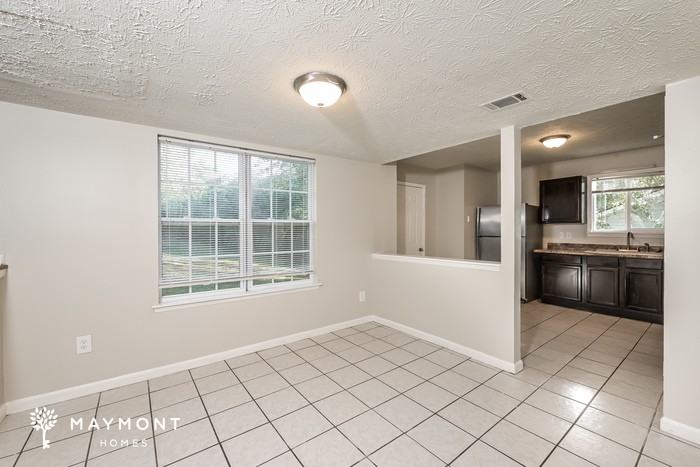 3280 Canterbury Trl - Photo 7 of 12