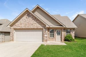 featured image of 726 Mimosa Ct