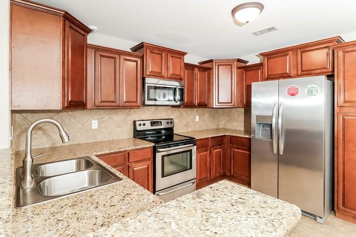 726 Mimosa Ct - Photo 7 of 13