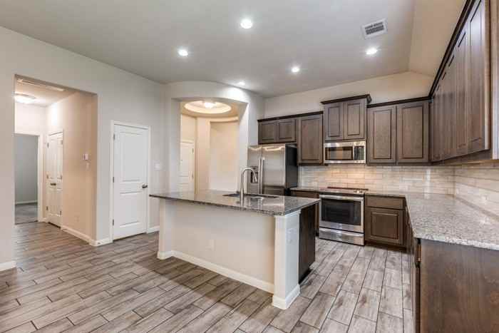 20037 Navarre Ter - Photo 3 of 12