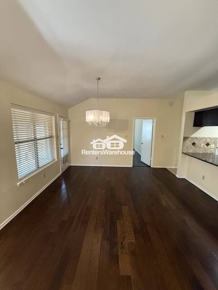 244 Nixon St - Photo 4 of 18