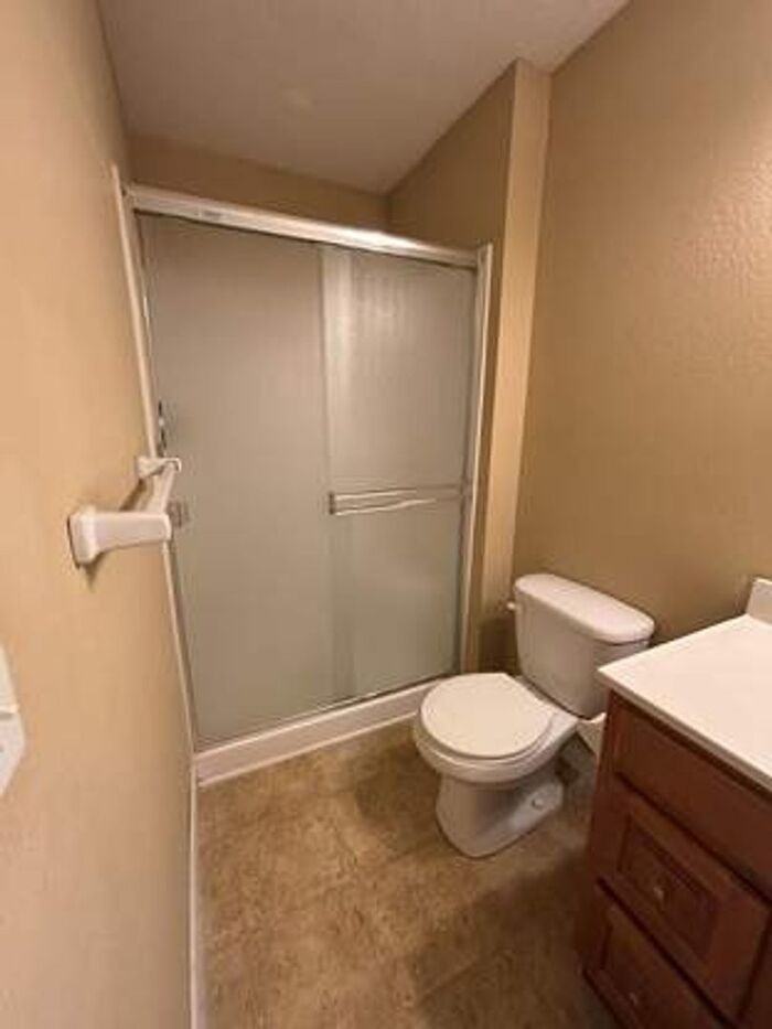 924 Sw Imperial Ln - Photo 6 of 8