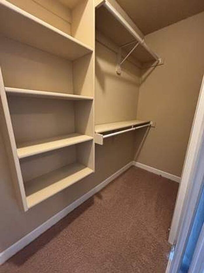 924 Sw Imperial Ln - Photo 7 of 8