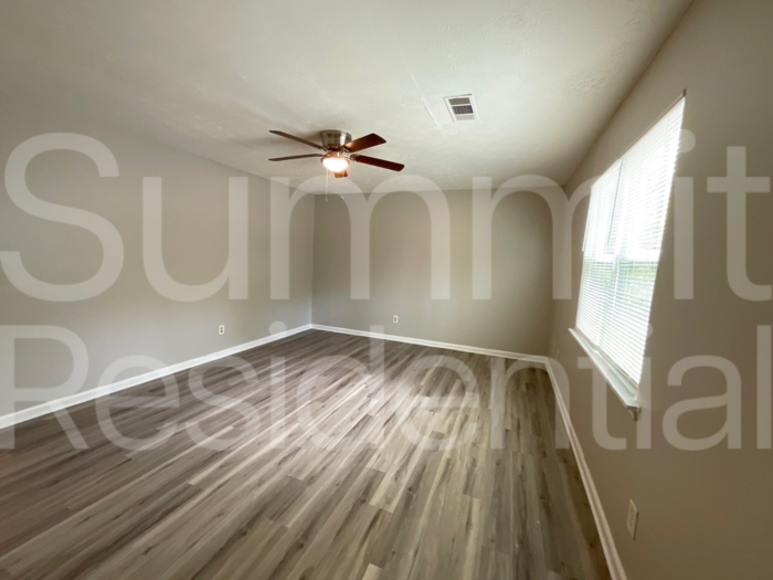 5950 Stonewall Dr #2 - Photo 4 of 21