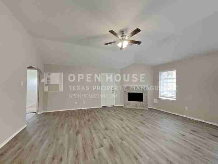 20110 18th Fairway Dr - Photo 4 of 20