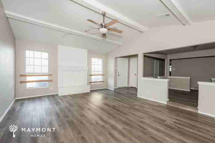 11317 Mccree Rd - Photo 3 of 13