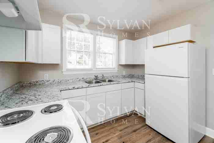 922 Charleston Hwy - Photo 7 of 16