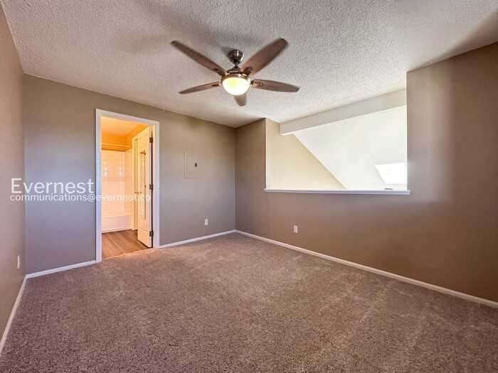 12043 W Cross Dr #301 - Photo 7 of 13