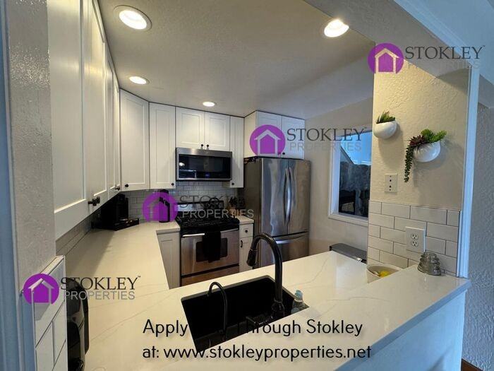 3013 Arlington Dr - Photo 3 of 18