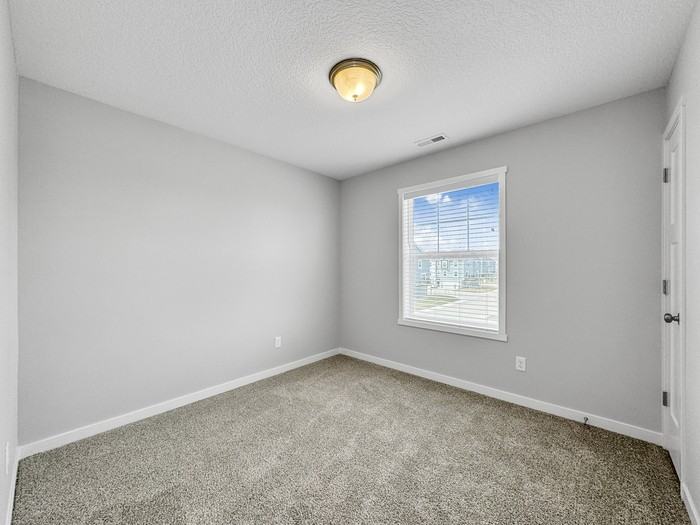 2513 Nw Penny Ln - Photo 7 of 19