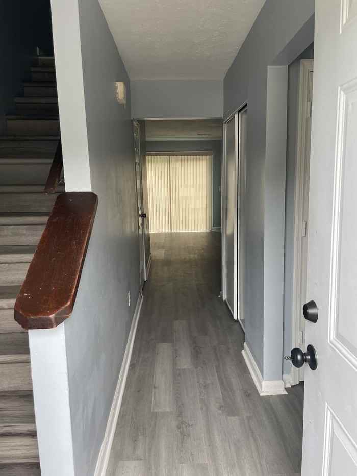 6467 Bedford Ln - Photo 2 of 4