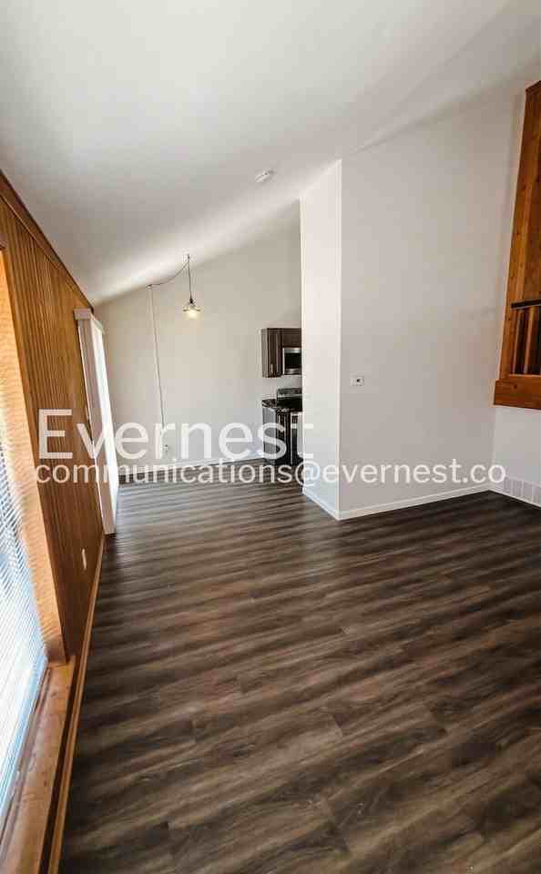 422 Country Downs Dr - Photo 7 of 28