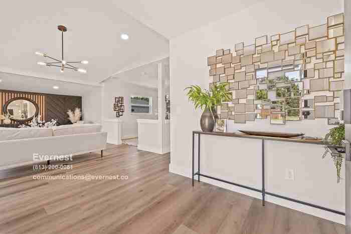 5908 S Manhattan Ave - Photo 3 of 47