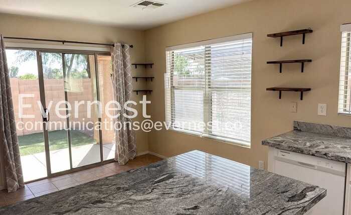 17009 W Marconi Ave - Photo 3 of 25