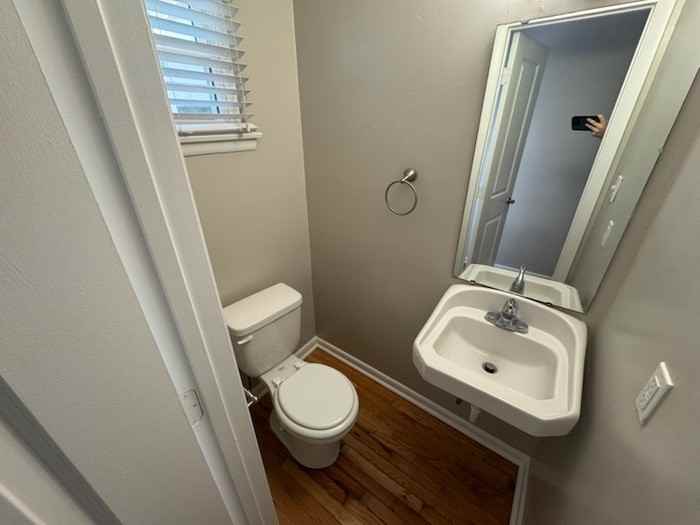 2616 Noble Rd #B - Photo 3 of 6