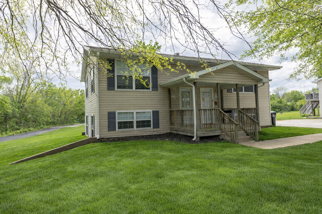 3708 Greeley Dr - Photo 2 of 47