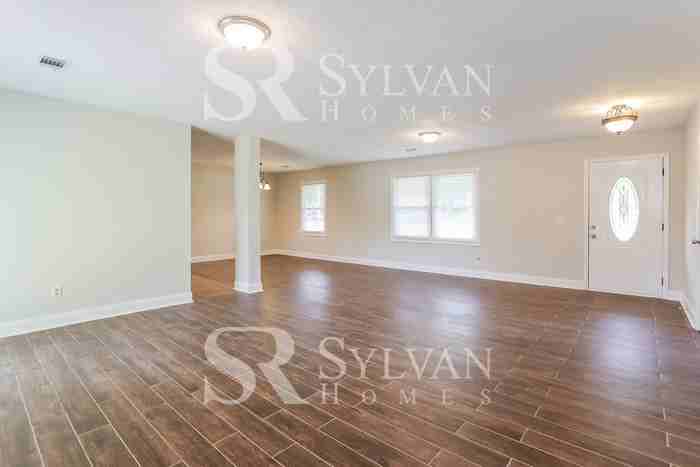 10 Pine Cir - Photo 3 of 16