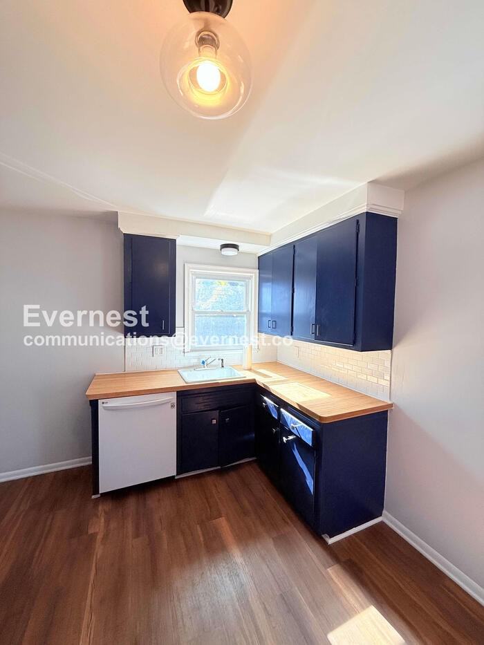 165 W Baker Ave - Photo 5 of 28