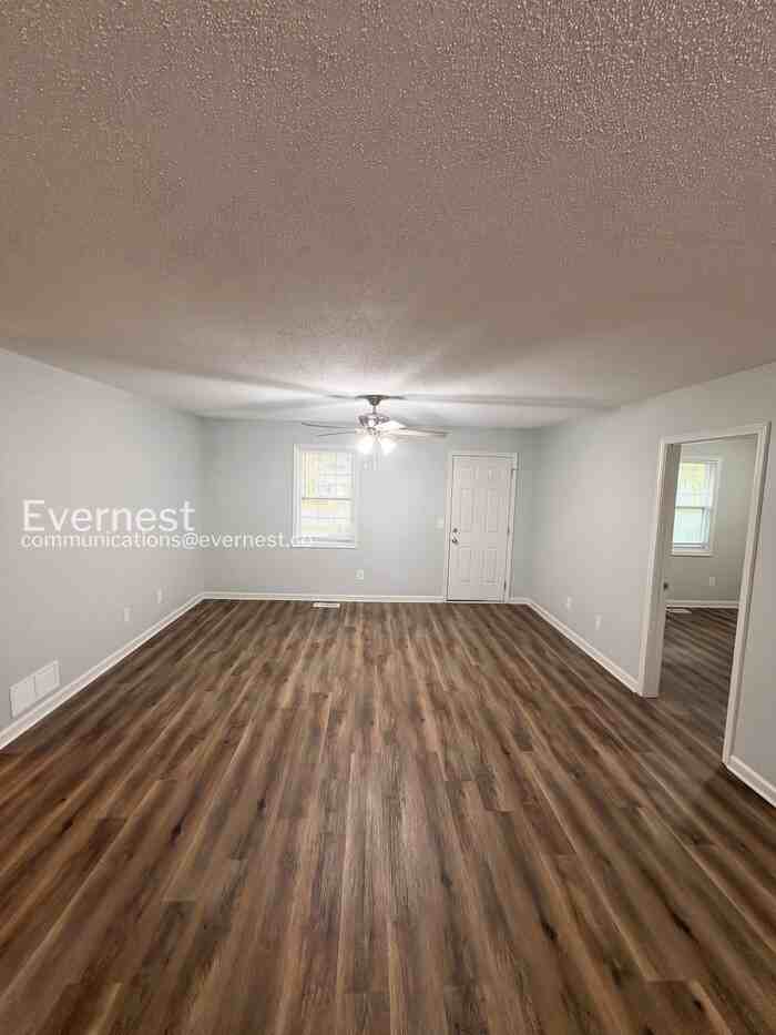 711 W Creek Cir - Photo 7 of 25