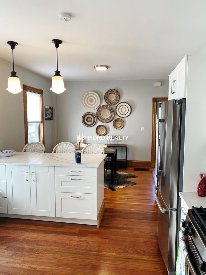 Dartmouth St #1 - Photo 6 of 9