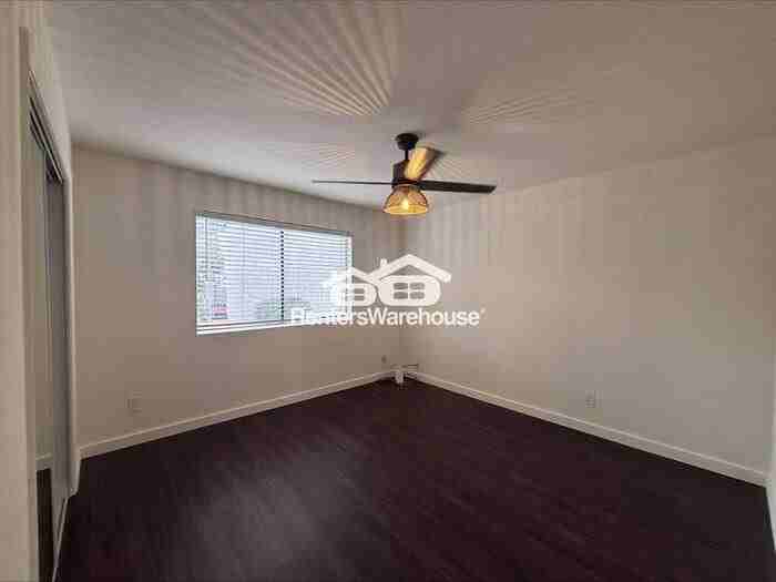 15402 N 28th St #130 - Photo 6 of 11