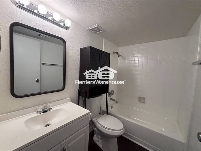 15402 N 28th St #130 - Photo 7 of 11