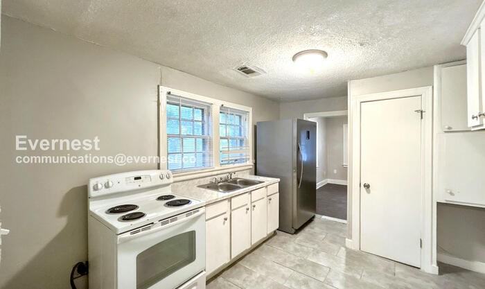 761 Whitney Ave - Photo 2 of 20