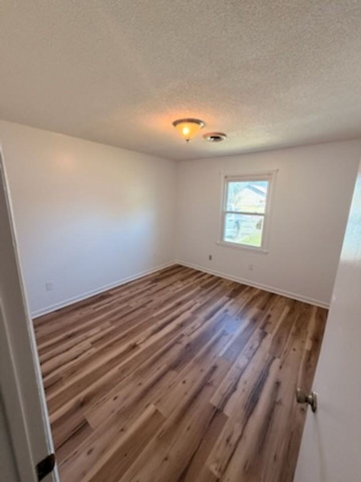 117 Pine Crest Dr - Photo 3 of 11