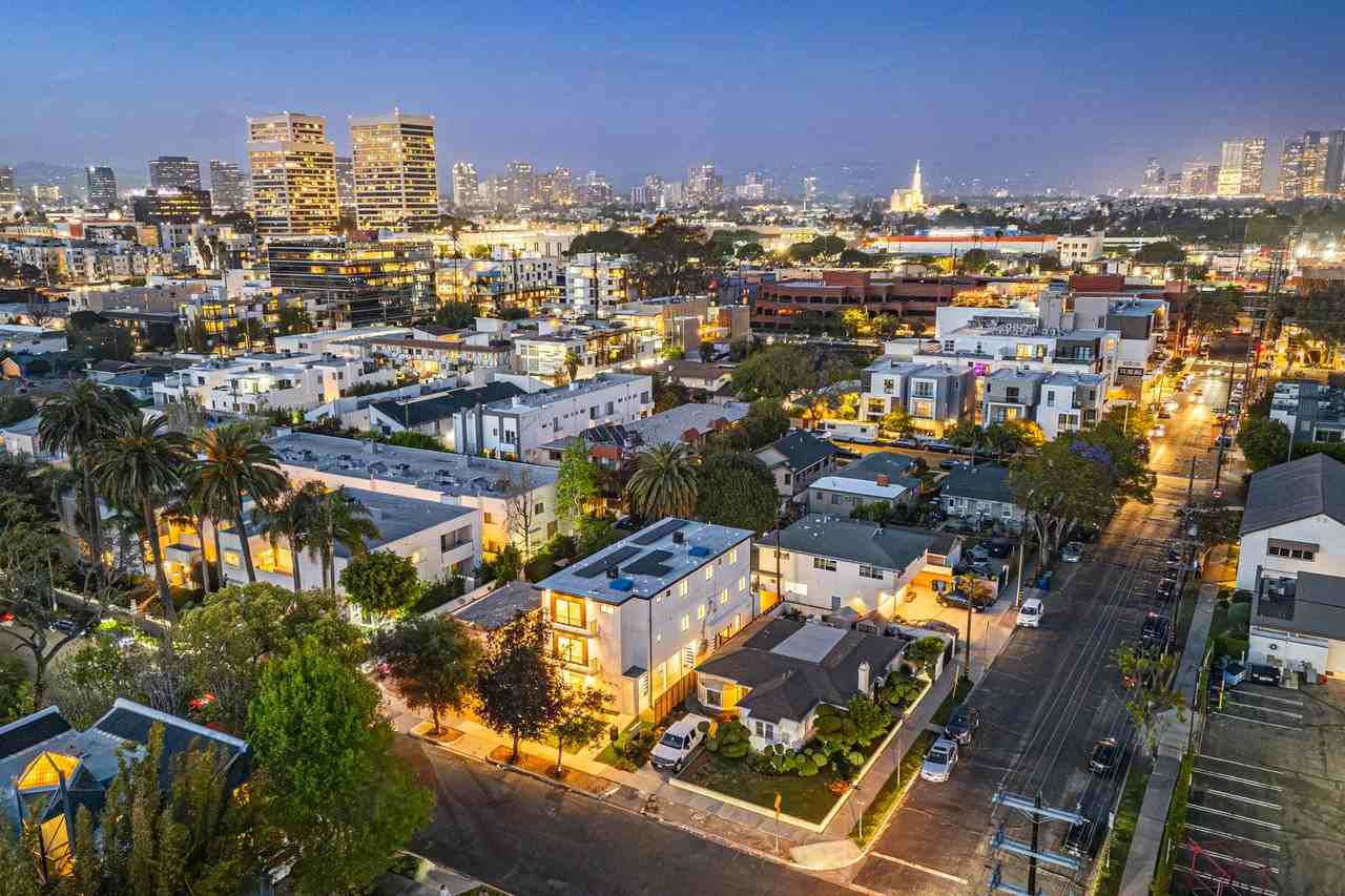 1954 Purdue Ave - Photo 3 of 50